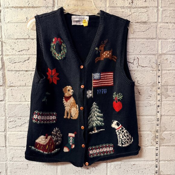 “The Christmas Collection” 2002 Holiday Sweater Vest – Cabin & Dog Scene - Picture 1 of 10